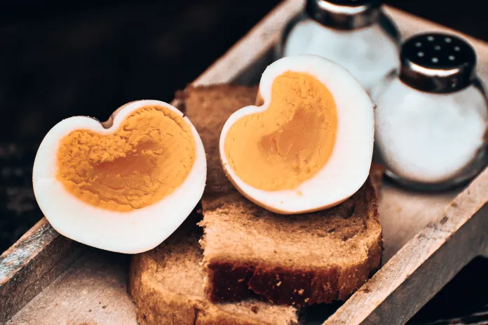 10 Health Benefits of Eating Eggs for Breakfast...
