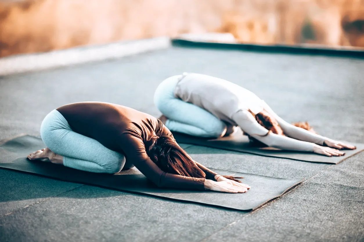 <br>10 Yoga Poses to Boost the Immune System